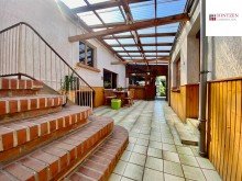 Zugang zum Nebengeb�ude Seltene Gelegenheit. Einfamilienhaus in ruhiger aber zentraler Wohnlage von Grevenbroich / Kapellen.