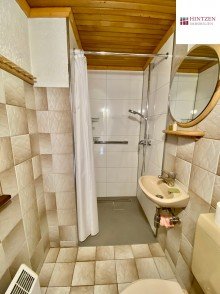 Nebengeb�ude Bad Seltene Gelegenheit. Einfamilienhaus in ruhiger aber zentraler Wohnlage von Grevenbroich / Kapellen.