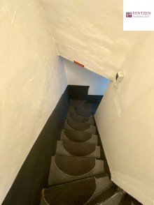 Kellerabgang Idyllisches Kernsaniertes Einfamilienhaus in Grevenbroich / Gustorf