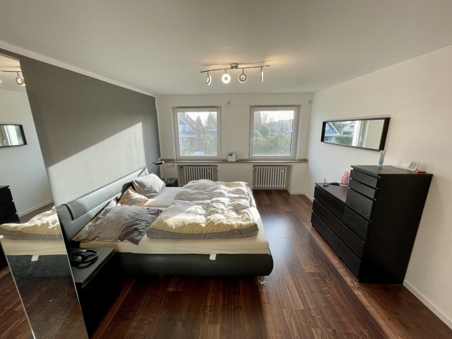 Elternschlafzimmer OG Einfamilienhaus Grevenbroich