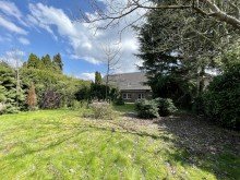 Garten F�r Gartenliebhaber individuelle Doppelhaush�lfte in J�chen.