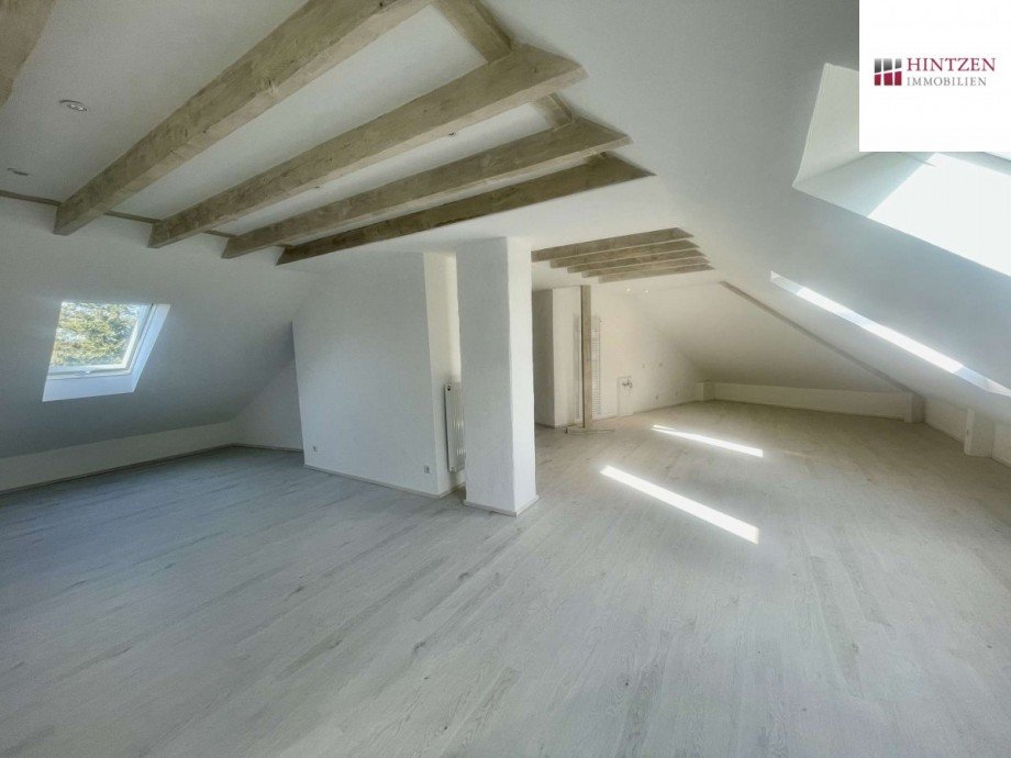 offener Wohnraum Dachgeschosswohnung Grevenbroich