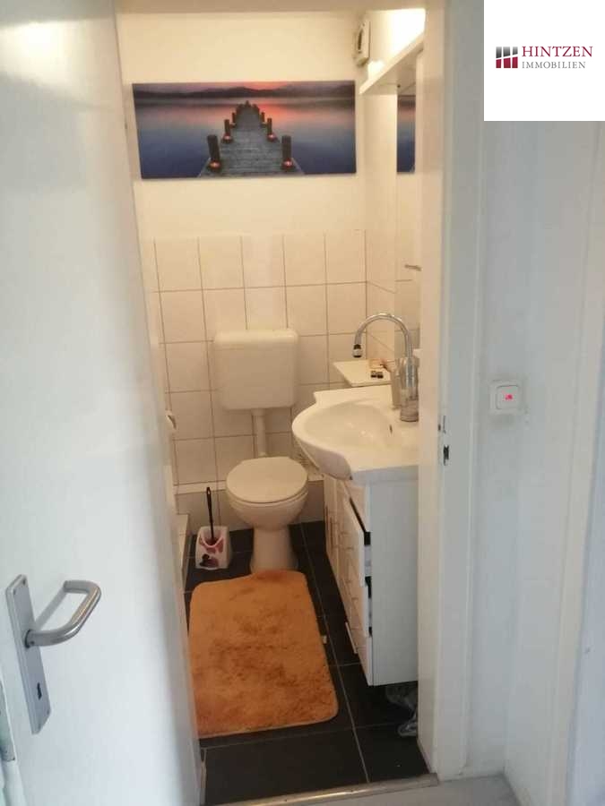 Wohnung DG Links Mehrfamilienhaus M�nchengladbach