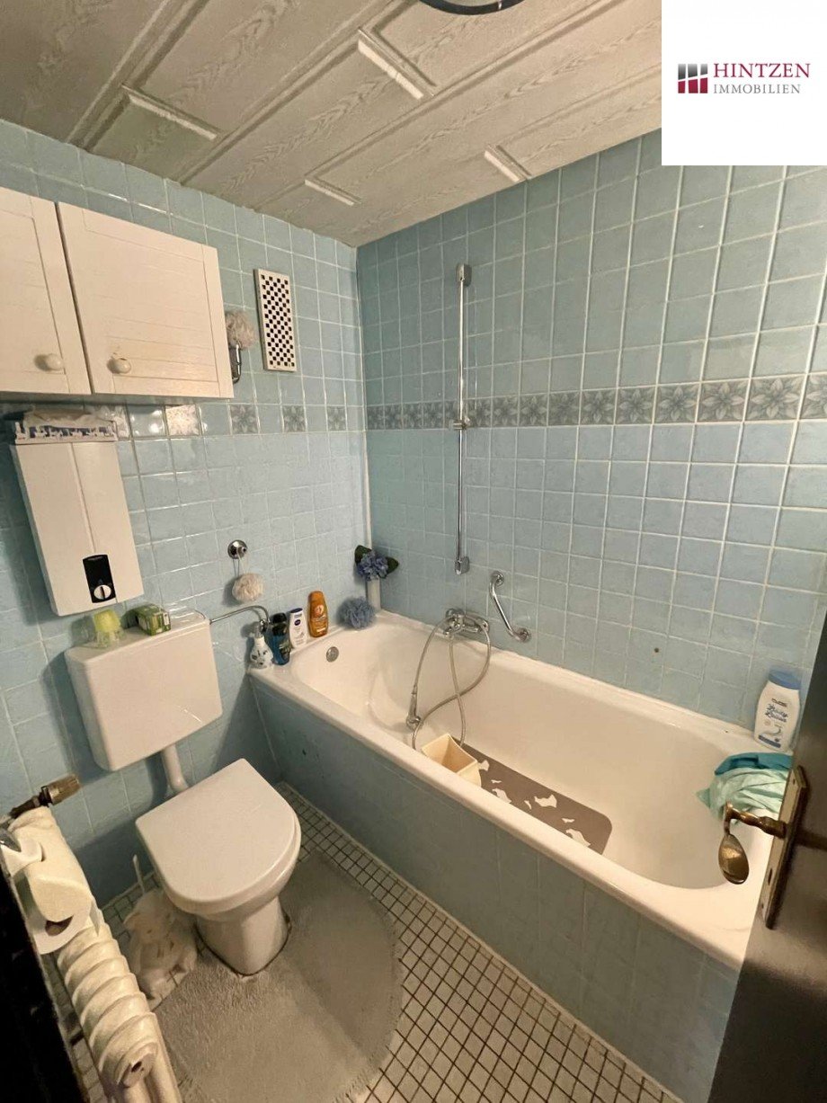 Badezimmer OG Einfamilienhaus Grevenbroich