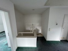 Treppenaufgang ins OG F�r Gartenliebhaber individuelle Doppelhaush�lfte in J�chen.