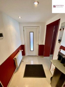 Eingang Innen Idyllisches Kernsaniertes Einfamilienhaus in Grevenbroich / Gustorf