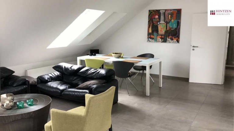 Wohnraum Grevenbroich - Grevenbroich - Stadtmitte Dachgeschosswohnung Moderne Dachgeschosswohnung in zentraler Lage von Grevenbroich/Stadtmitte