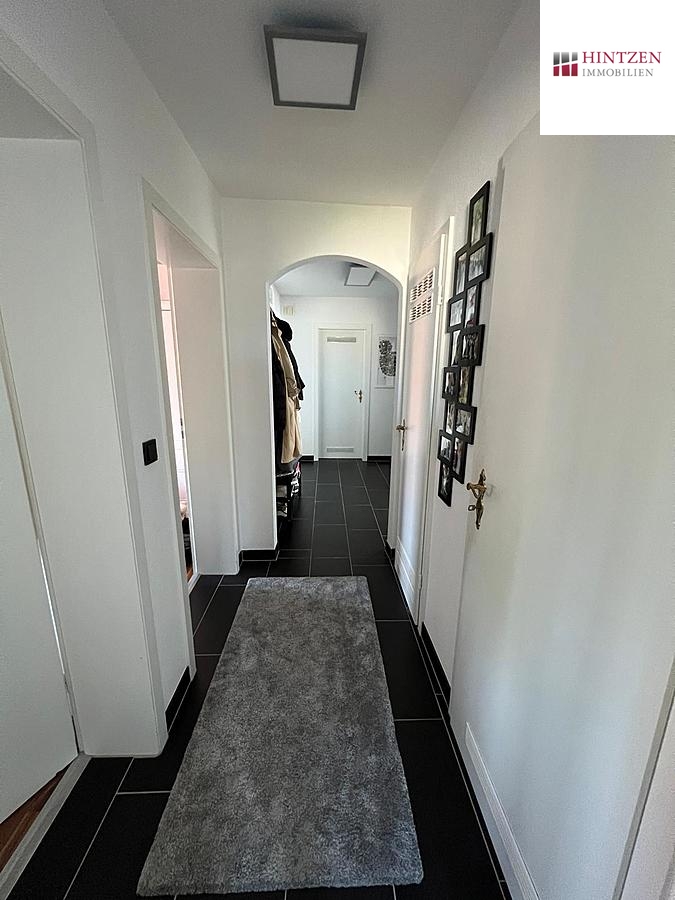Flur Dachgeschosswohnung Grevenbroich