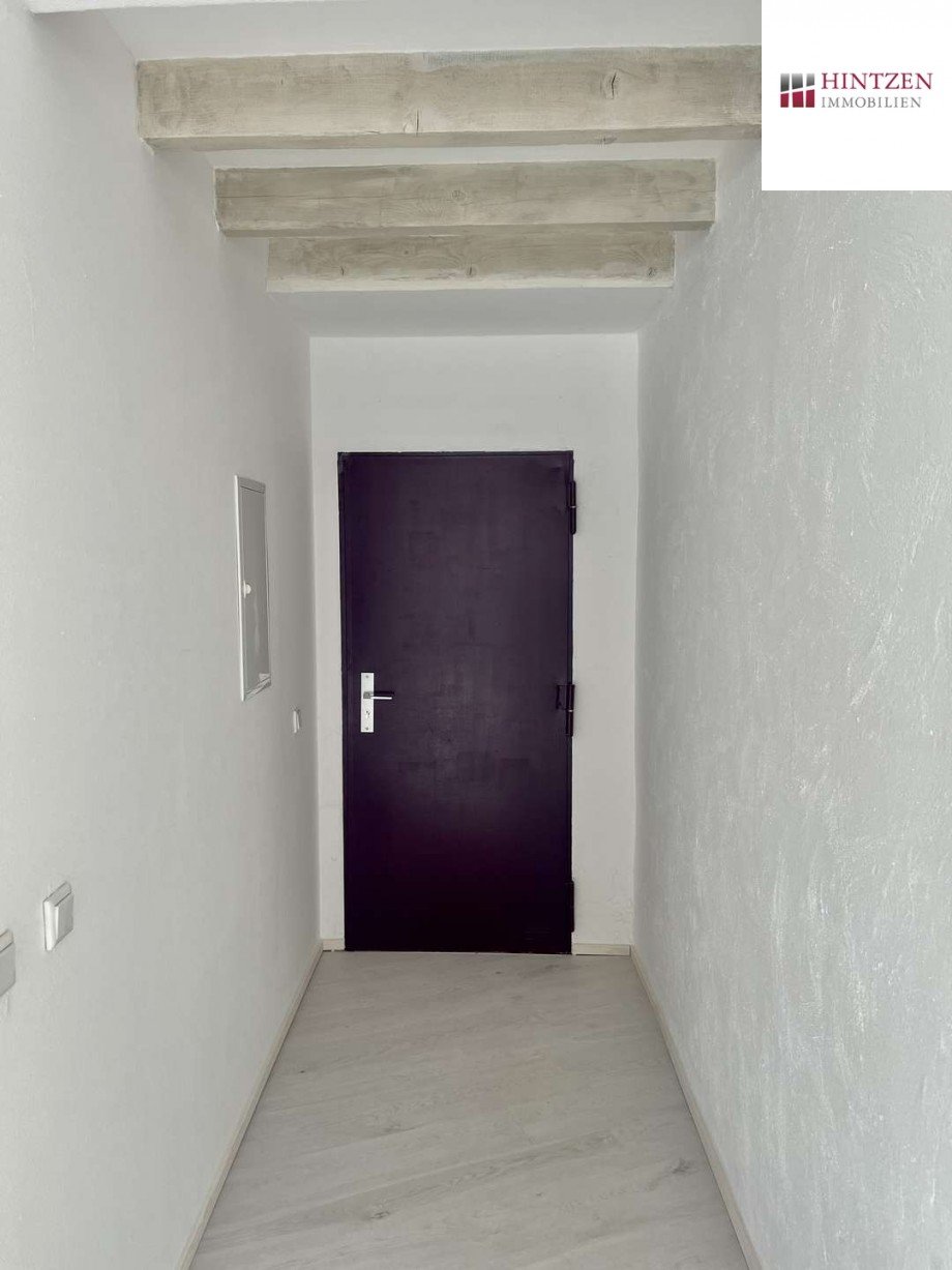 Eingang / Flur Dachgeschosswohnung Grevenbroich