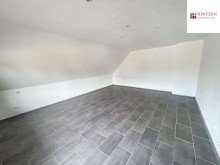 Schlafzimmer Eltern Gro�es Einfamilienhaus mit Garten und Garage in Bedburg