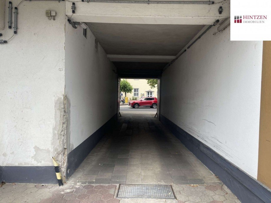 Durchfahrt Einzelhandel Grevenbroich
