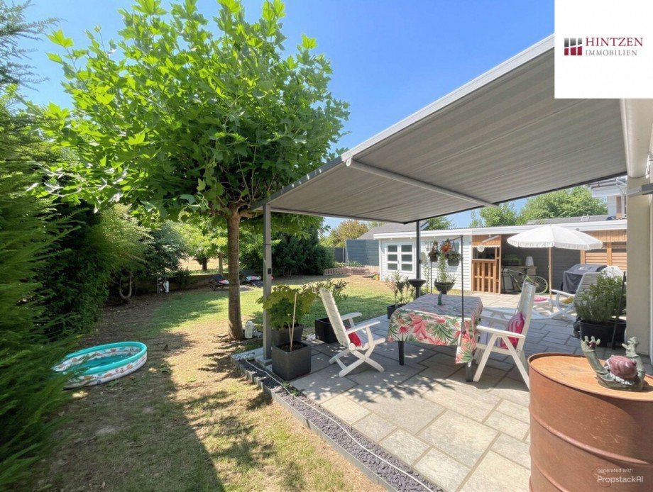 Garten mit Terrasse Einfamilienhaus Grevenbroich