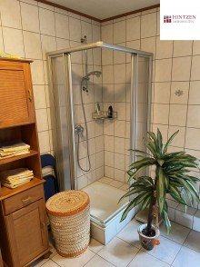 Bad Wohnung OG Immobilie in J�chen - Neuenhoven als Zwei oder Einfamilienhaus bewohnbar.