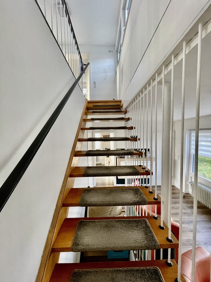 Treppe ins OG Einfamilienhaus Grevenbroich