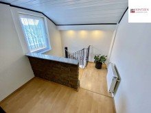 Treppenaufgang OG Idyllisches Kernsaniertes Einfamilienhaus in Grevenbroich / Gustorf
