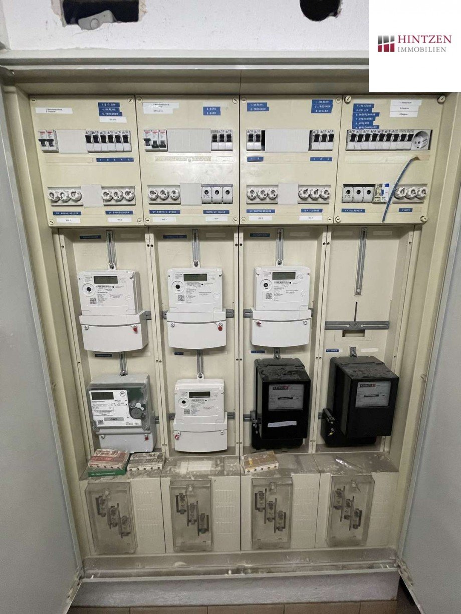 Z�hlerschrank im Keller Mehrfamilienhaus Grevenbroich