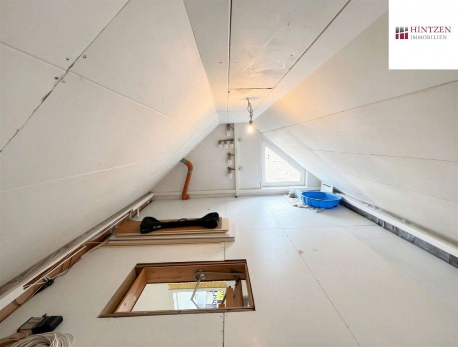 Dachboden Einfamilienhaus J�chen