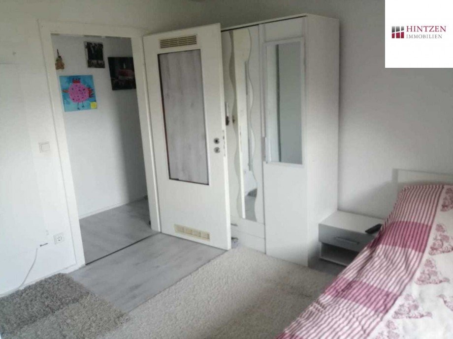 Wohnung DG Links Mehrfamilienhaus M�nchengladbach