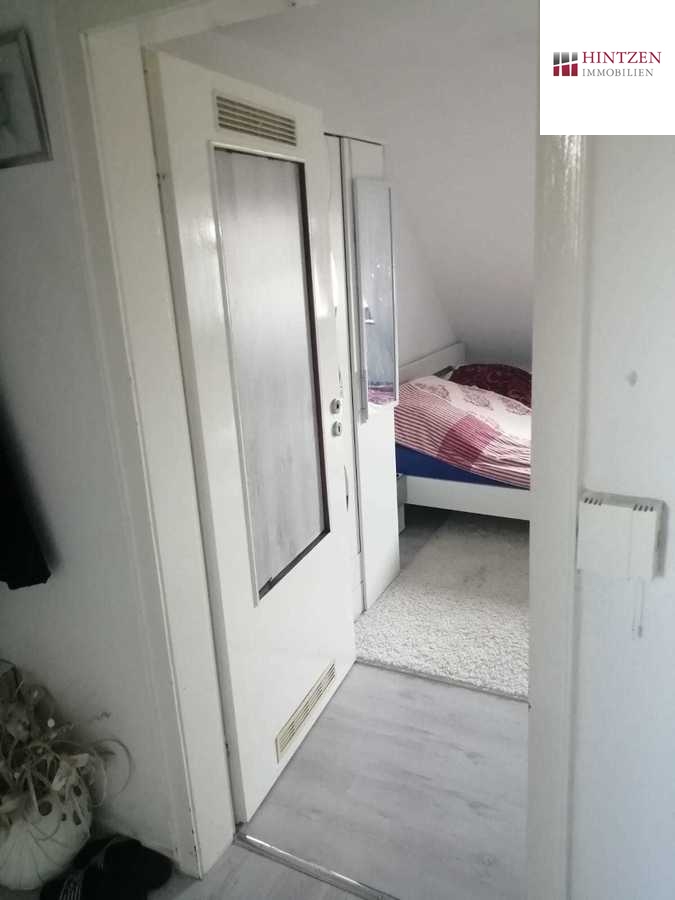 Wohnung DG Links Mehrfamilienhaus M�nchengladbach