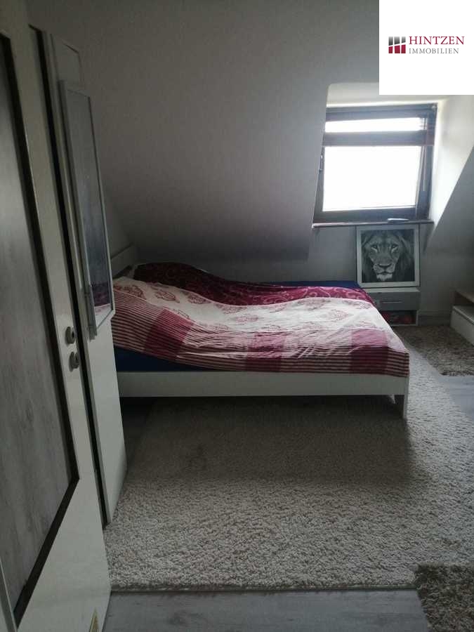 Wohnung DG Links Mehrfamilienhaus M�nchengladbach