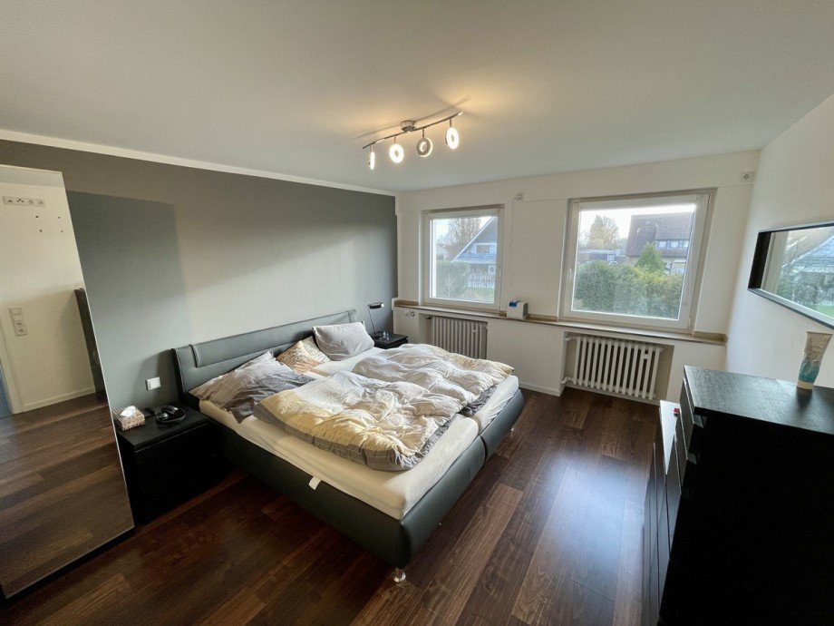 Elternschlafzimmer OG Einfamilienhaus Grevenbroich