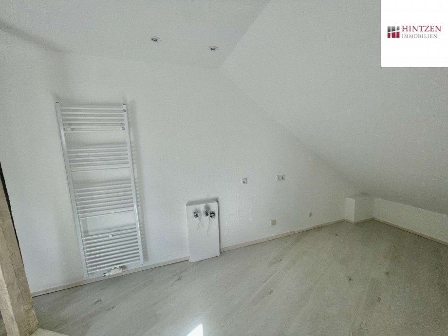K�chenanschl�sse Dachgeschosswohnung Grevenbroich