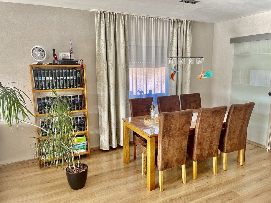 Essecke Etagenwohnung Bergheim