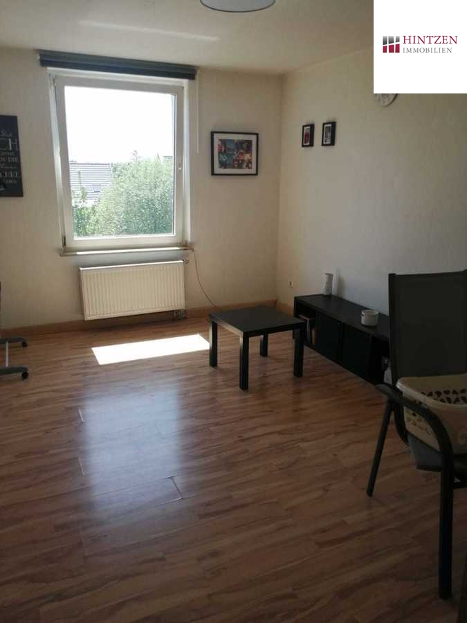 Wohnung 2.OG Rechts Mehrfamilienhaus M�nchengladbach