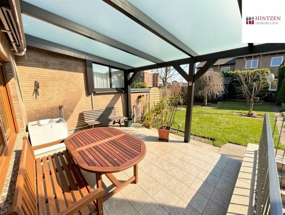 �berdachte Terrasse Einfamilienhaus Grevenbroich