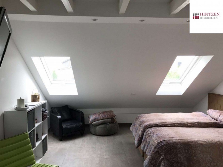 Schlafzimmer Dachgeschosswohnung Grevenbroich