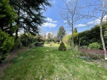 Garten F�r Gartenliebhaber individuelle Doppelhaush�lfte in J�chen.
