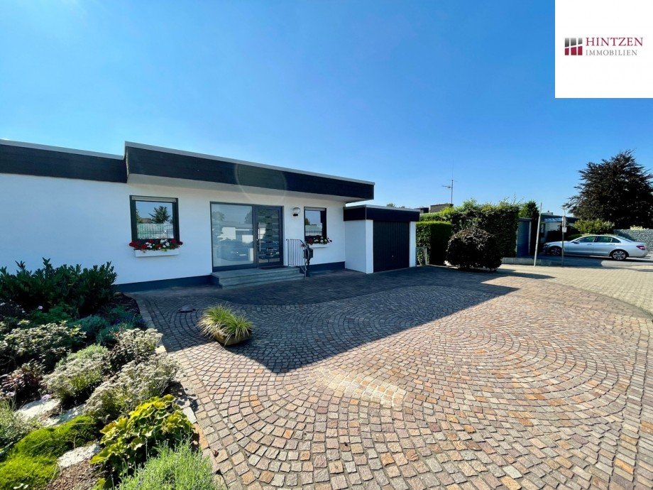 Vordere Ansicht Bungalow Grevenbroich