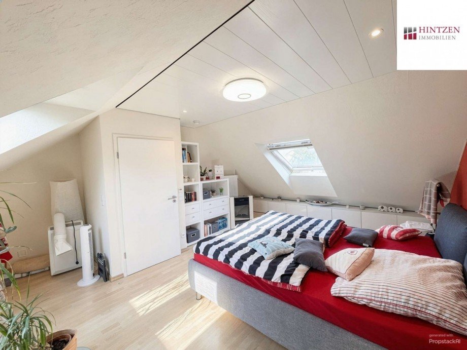 Schlafzimmer DG Einfamilienhaus R�srath