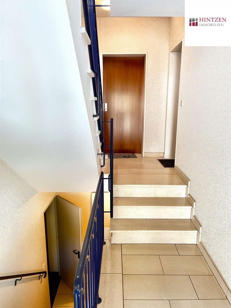 Treppenhaus Dachgeschosswohnung Grevenbroich
