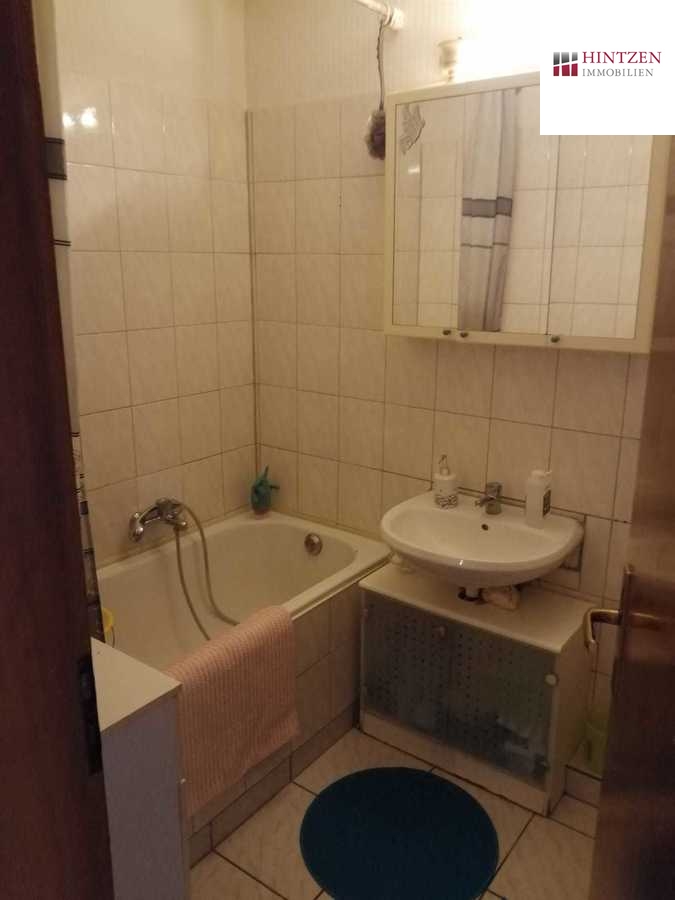 Wohnung EG Links Mehrfamilienhaus M�nchengladbach