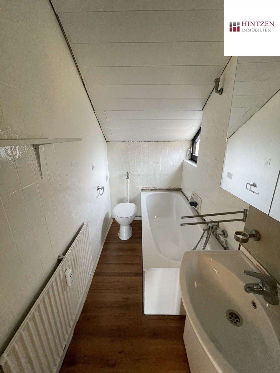 Badezimmer DG Haus Grevenbroich