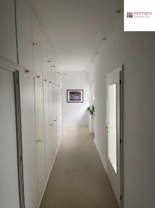 Flur OG Einfamilienhaus in zentraler Wohnlage von Grevenbroich / Wevelinghoven
