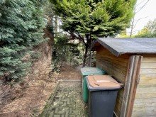 M�lltonnen Ecke F�r Gartenliebhaber individuelle Doppelhaush�lfte in J�chen.