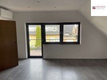 Schlafzimmer Eltern Gro�es Einfamilienhaus mit Garten und Garage in Bedburg