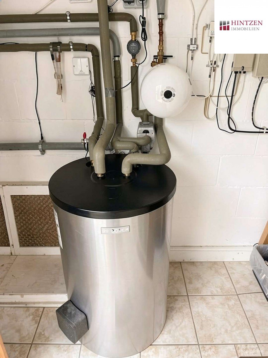 Warmwasserspeicher zur Heizung Einfamilienhaus R�srath