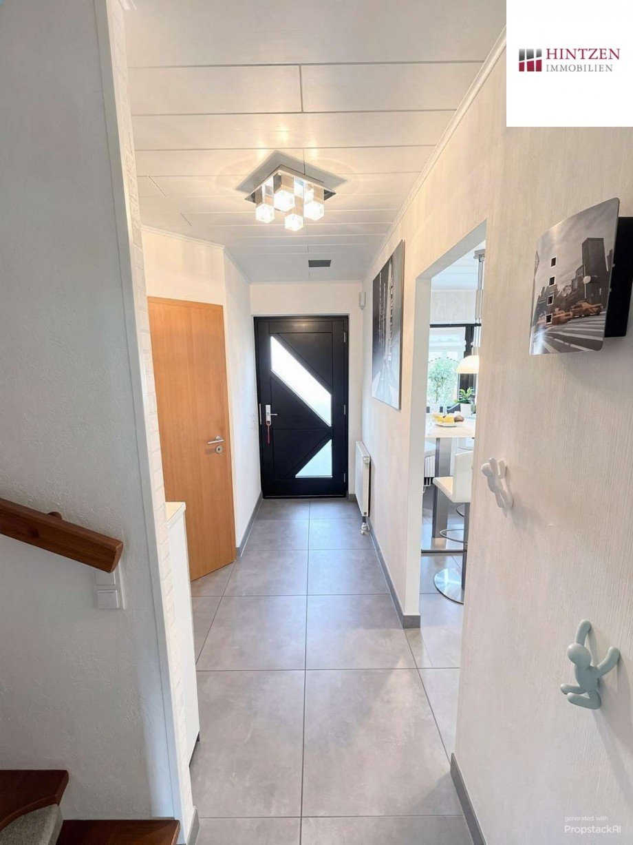 Flur Einfamilienhaus R�srath