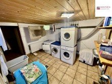 Waschraum Immobilie in J�chen - Neuenhoven als Zwei oder Einfamilienhaus bewohnbar.