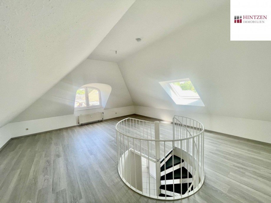 Schlafen/Wohnen DG Maisonettewohnung Grevenbroich