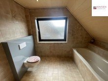 Badezimmer OG Gro�es Einfamilienhaus mit Garten und Garage in Bedburg