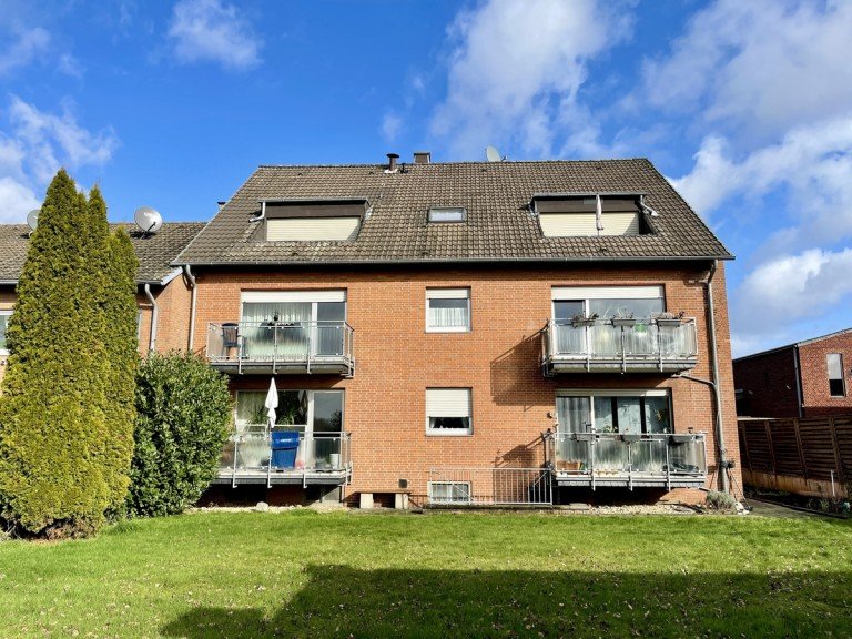 R�ckansicht Grevenbroich - H�lchrath Mehrfamilienhaus Mehrfamilienhaus (6 Parteien) in traumhafter Wohnlage von Grevenbroich - H�lchrath