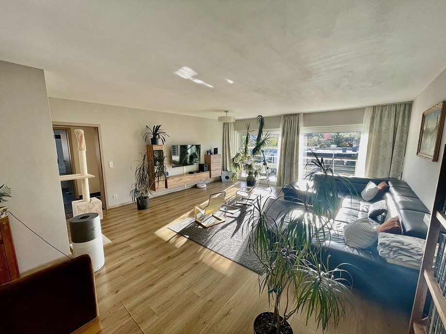 Wohn-Esszimmer Etagenwohnung Bergheim