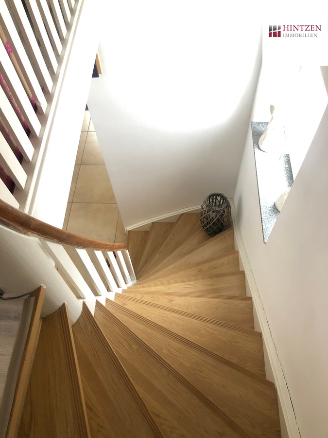Treppe ins OG Einfamilienhaus Grevenbroich