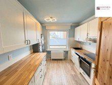 K�che (Wohnung EG) Zweifamilienhaus mit zwei Garagen nahe dem Rhein in Dormagen / St�rzelberg.