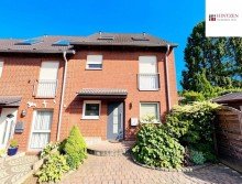 Au�enansicht Einfamilienhaus mit Garage und Stellpl�tzen in ruhiger Wohnlage von Grevenbroich / Neuenhausen.