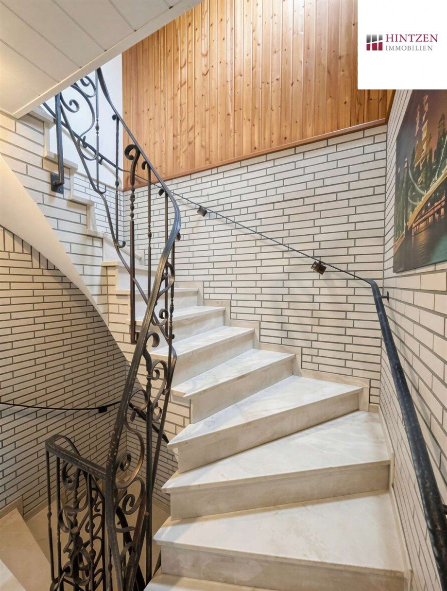 Treppe in OG Einfamilienhaus Grevenbroich
